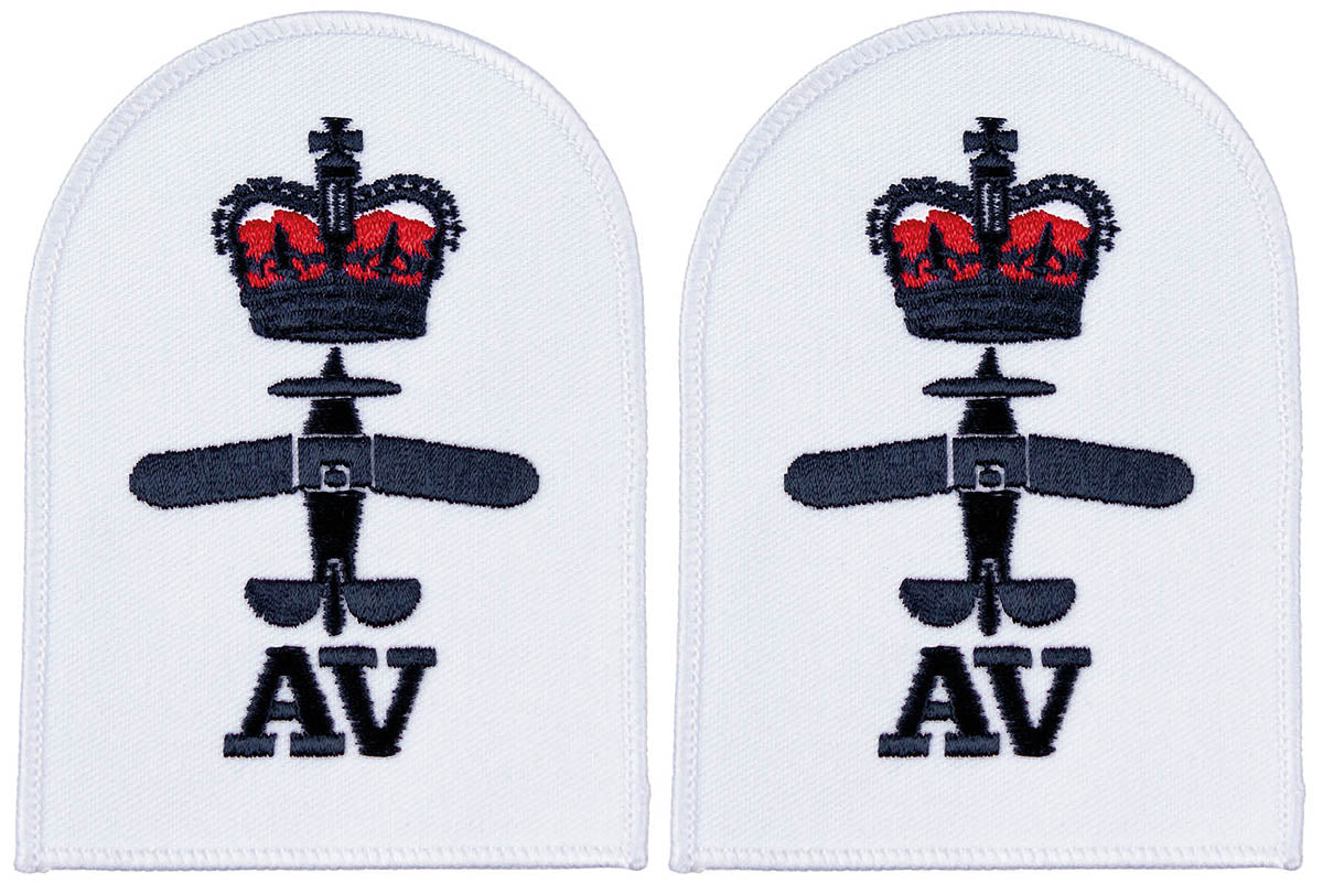 Brit. Stickabzeichen, weiss, "ROYAL NAVY, AV", neuw.