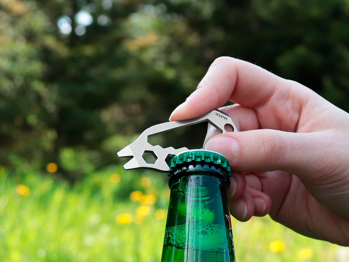 Bier, Flasche, Bier-Flasche, Finger, Gras