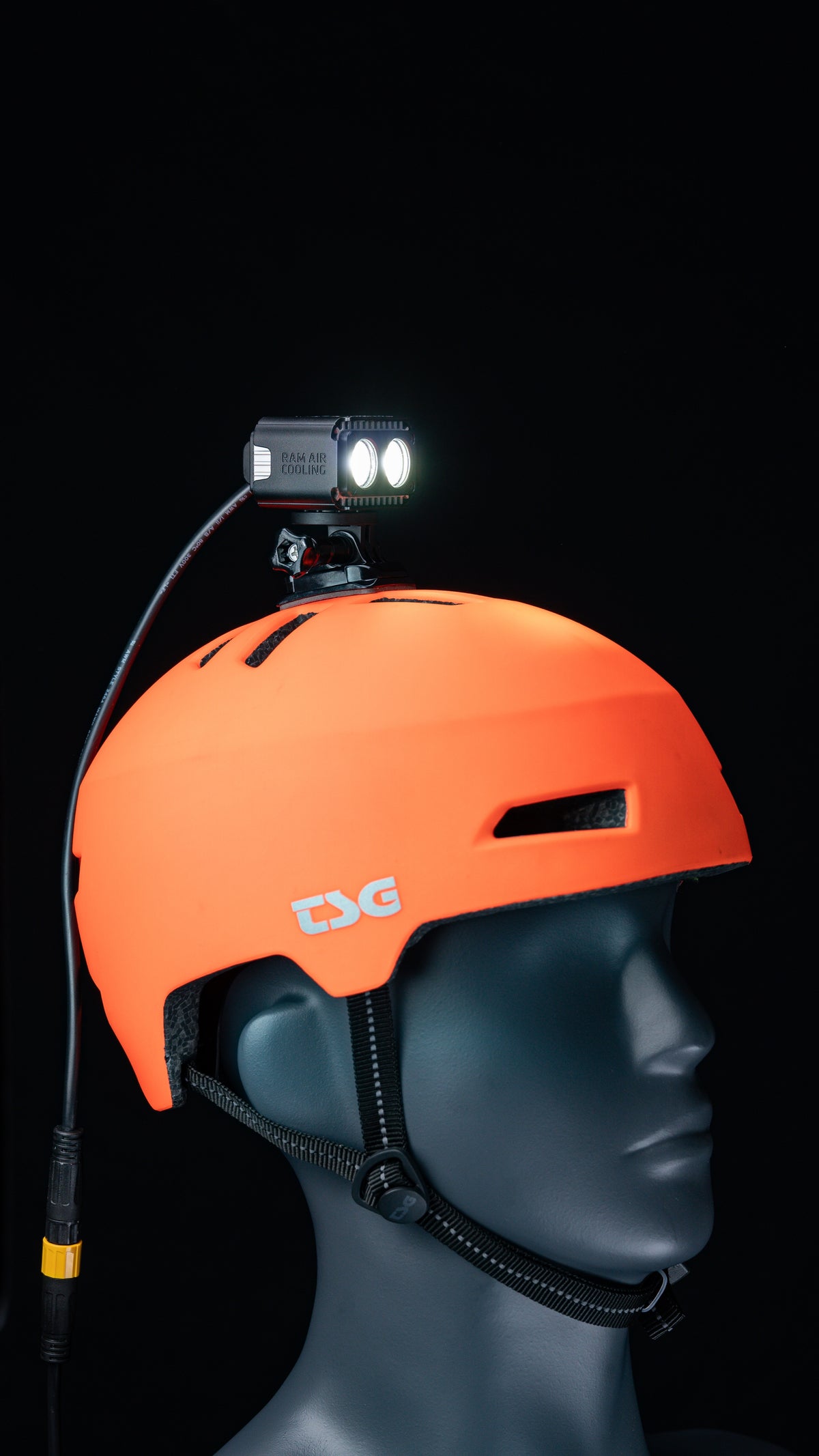 Multifunktionslampe B6r Ultimate 72 Wh (4200 Lumen)