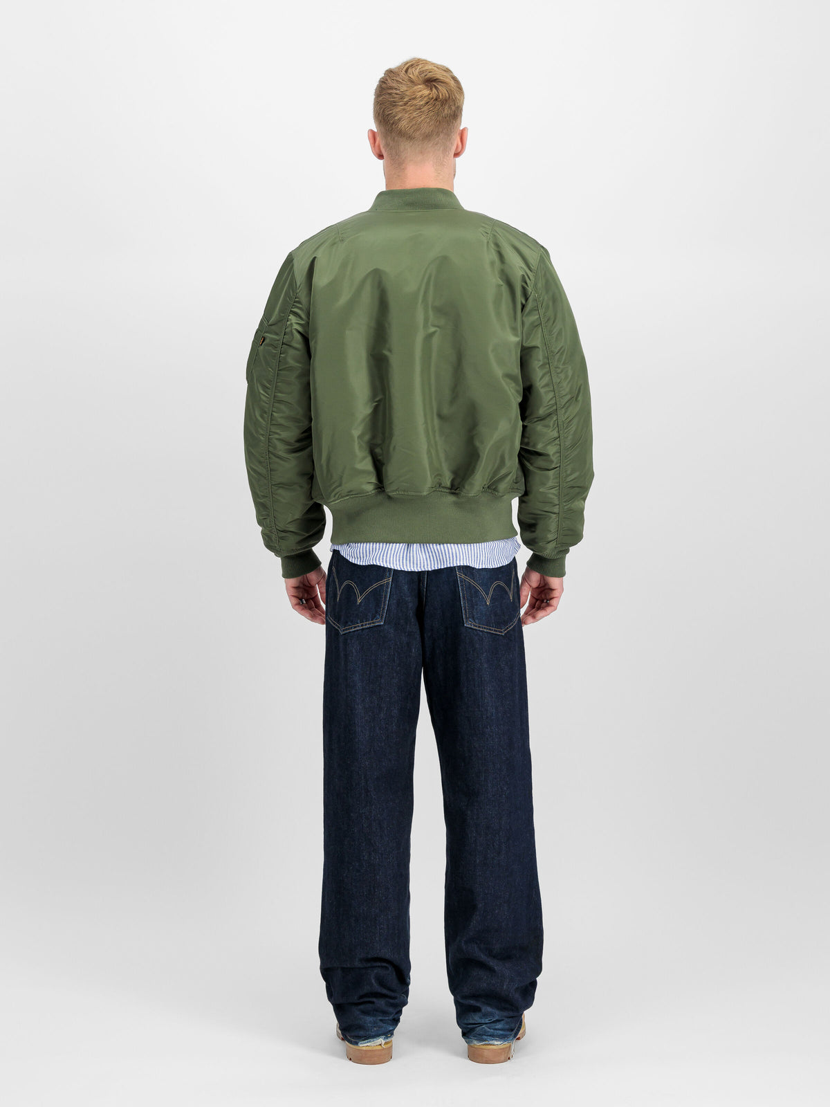 jacke, bomber, grün, puffer, uhr?