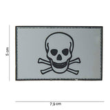 Klettabzeichen Skull And Bones - grau