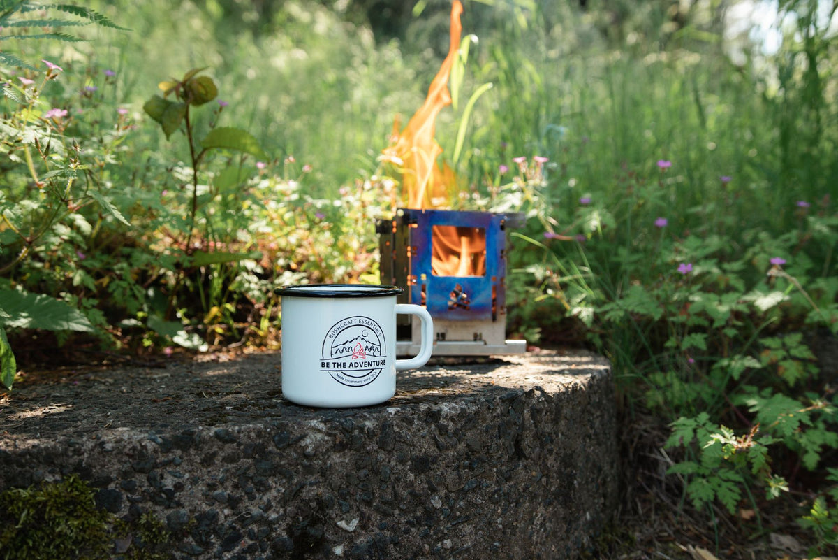 Kräuterig, Boden, Bewuchs, Baum, Tasse