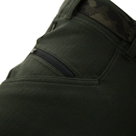 Carinthia - Goldeck Shorts (Hose) forest green