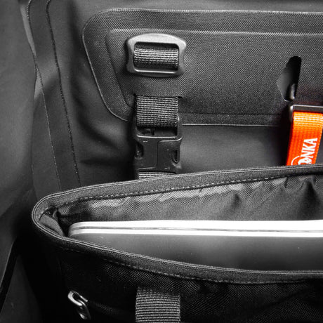 Rucksack, Laptopfach, Gurtsystem, Schwarz, Kompakt
