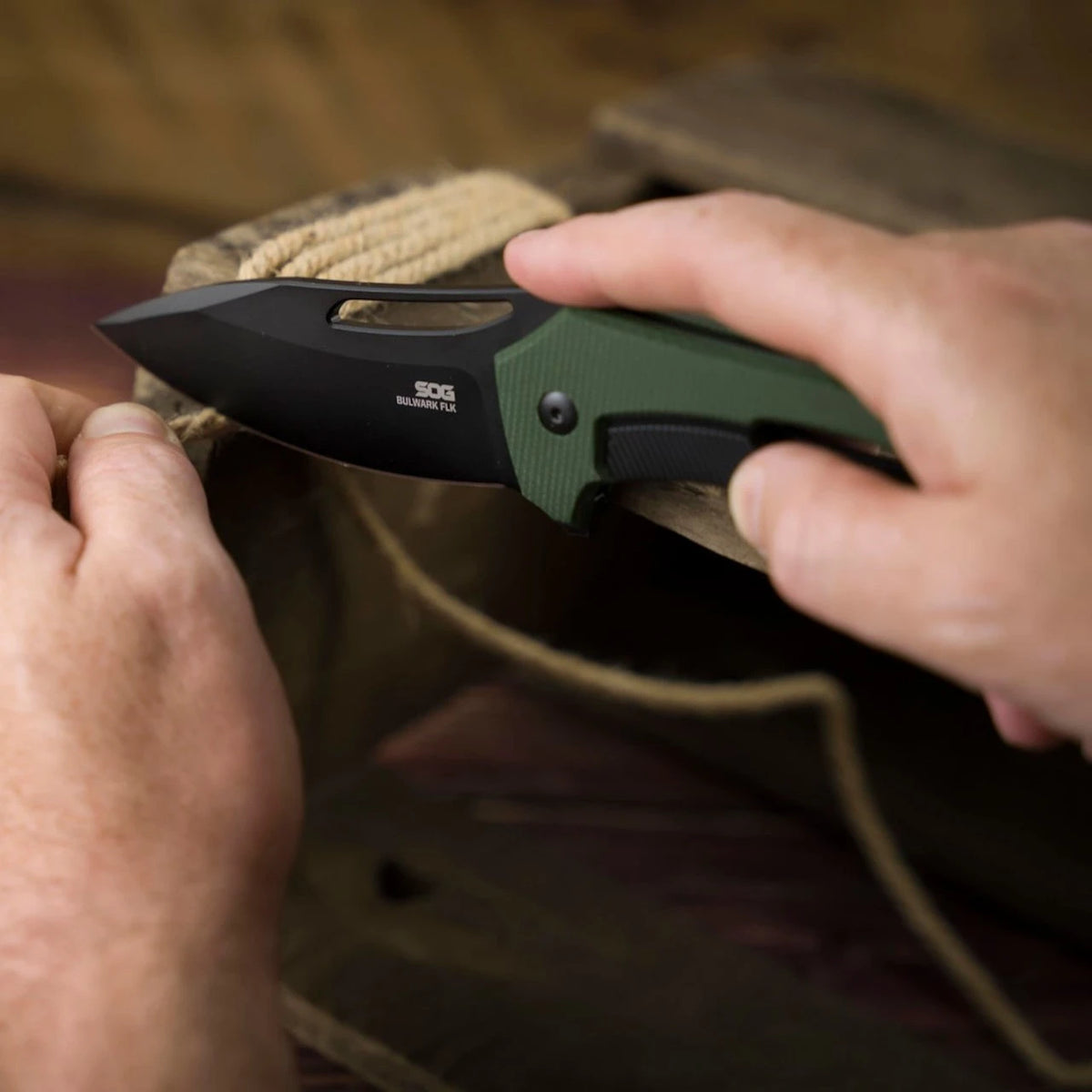 SOG - Bulwark Green Klappmesser (grün)