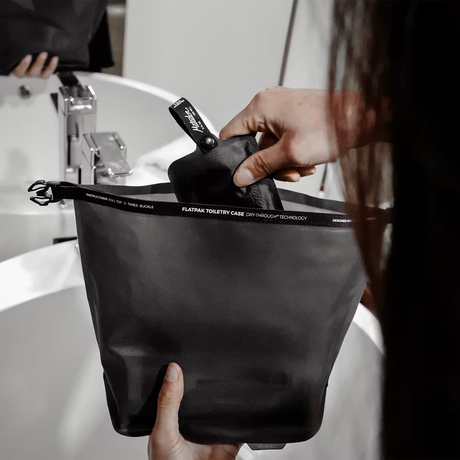 Toiletry bag, Pouch, Black bag, Zipper, Flatpak toiletry case