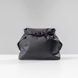 handtasche, damentasche, schwarz, geometrisches muster, verstellbarer verschluss