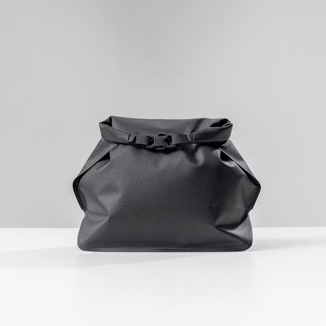 handtasche, damentasche, schwarz, geometrisches muster, verstellbarer verschluss